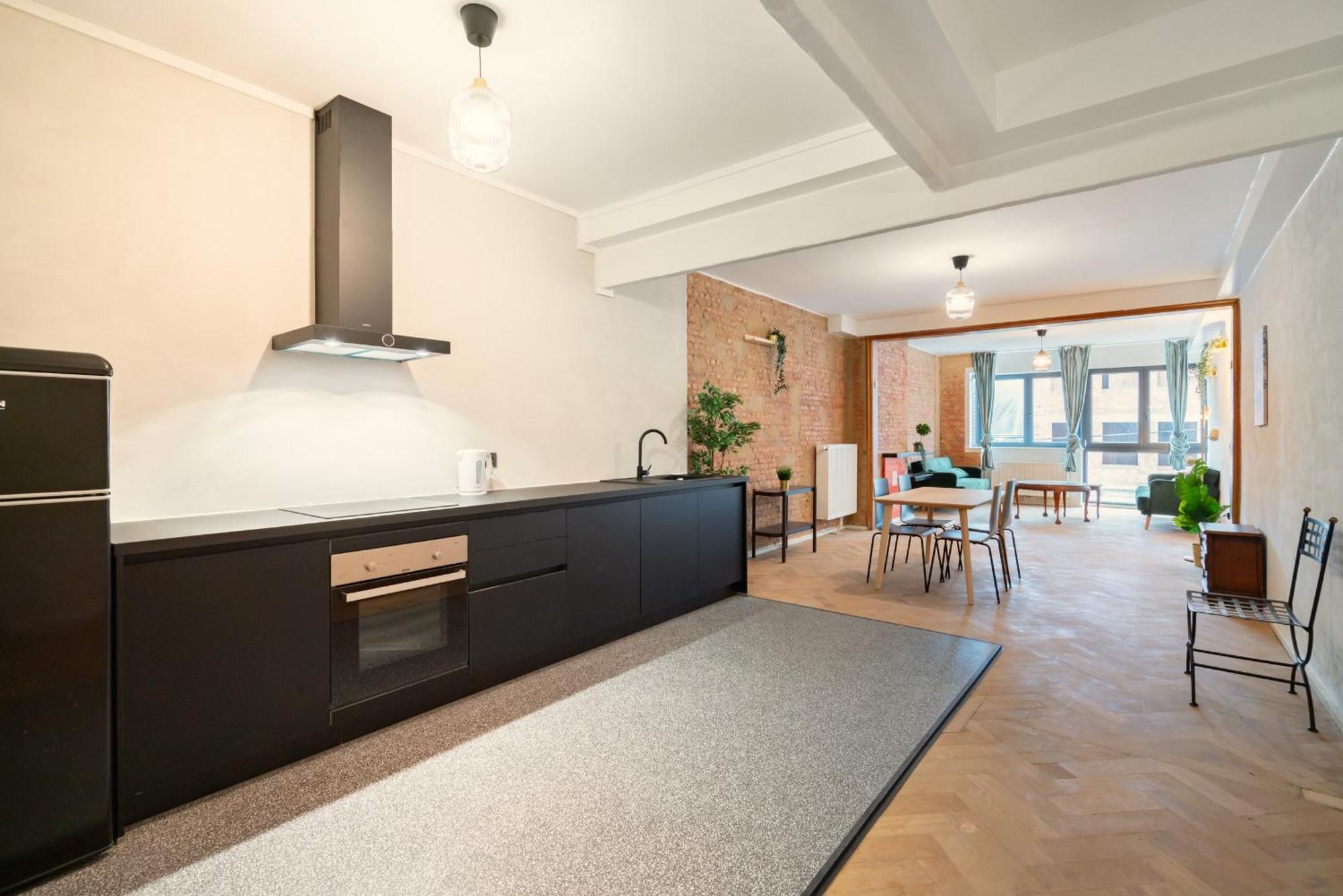 Charming And Spacious Apartments In The Heart Of 安特卫普 外观 照片